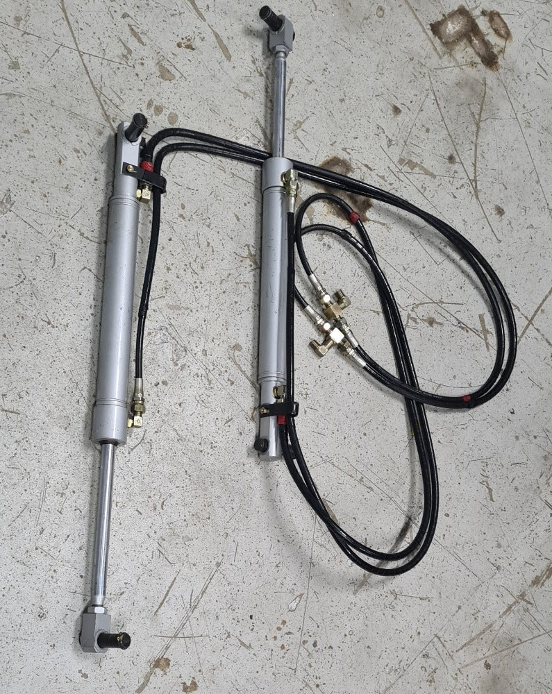 Toyota Hiace Welcab Hydraulic Cylinders