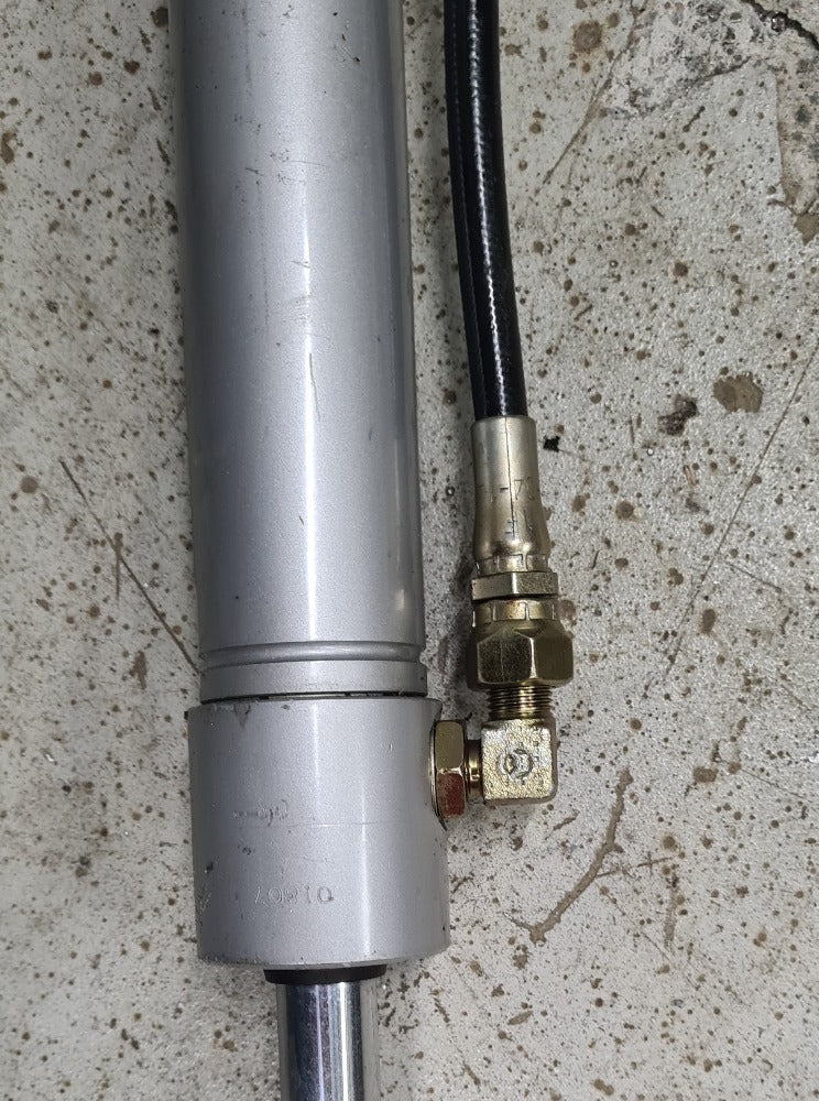 Toyota Hiace Welcab Hydraulic Cylinders