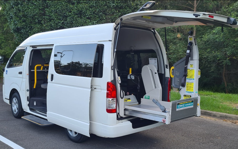 Toyota Hiace Welcab Lift Computer 1561